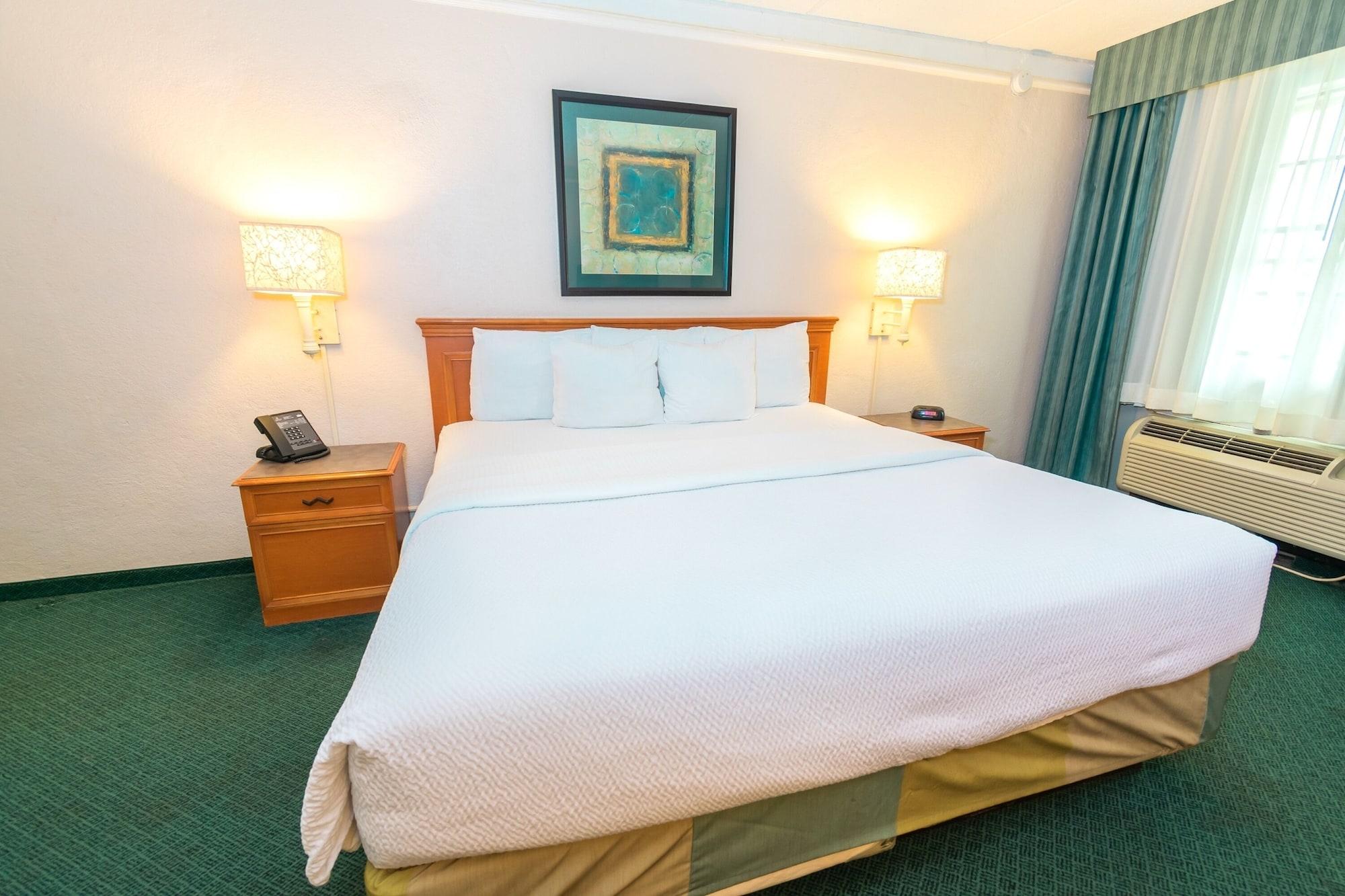 La Quinta Inn By Wyndham Clute Lake Jackson Екстериор снимка