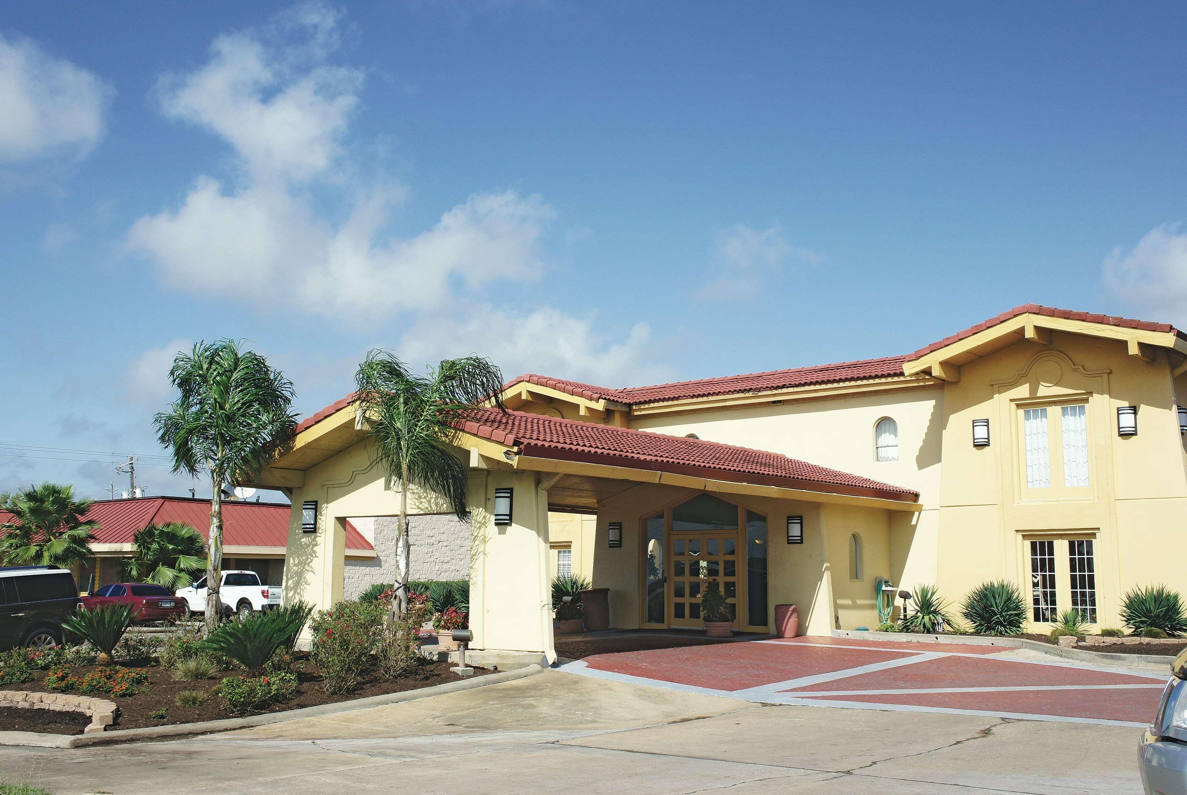 La Quinta Inn By Wyndham Clute Lake Jackson Екстериор снимка